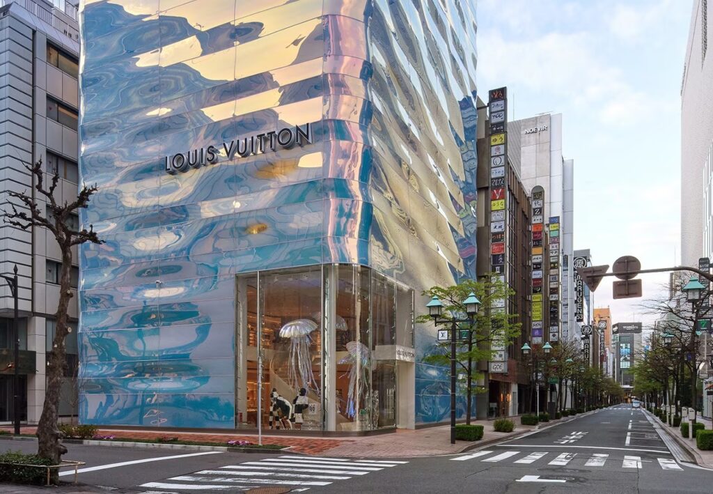 TokyoGinza-louisvuitton